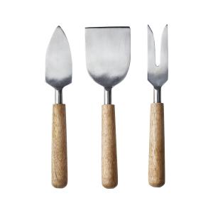Ostkniv - sett med 3 - Trehåndtak - 17 x 3 cm - www.frokenfraken.se