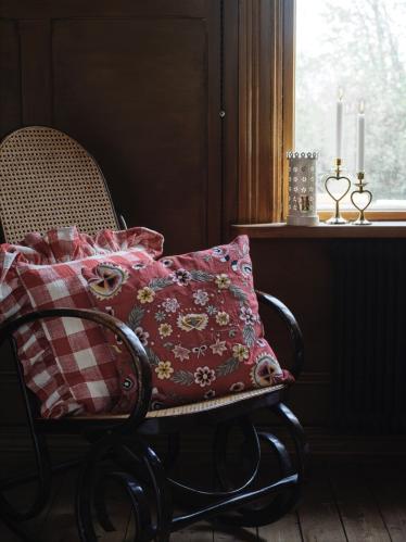 Kuddfodral - Ida Rute - Hvit/Rød - L45 x B45 cm - www.frokenfraken.se