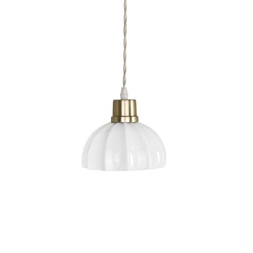Taklampa Doris Opal - Hvit - Antik Mæssing - Ø15,5 x H16 cm - www.frokenfraken.se