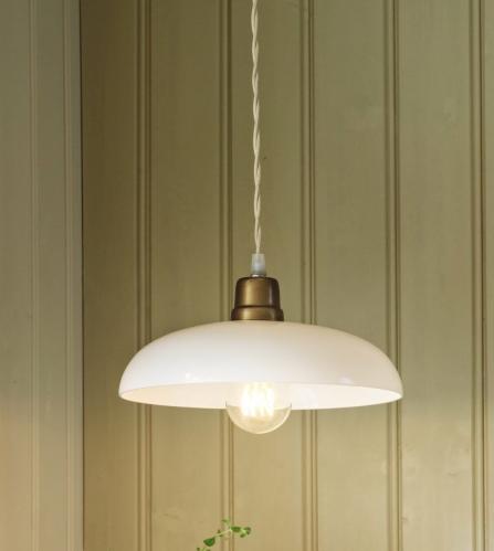 Taklampa Sofia Antik Mæssing - Hvit - L34 x B34 - www.frokenfraken.se