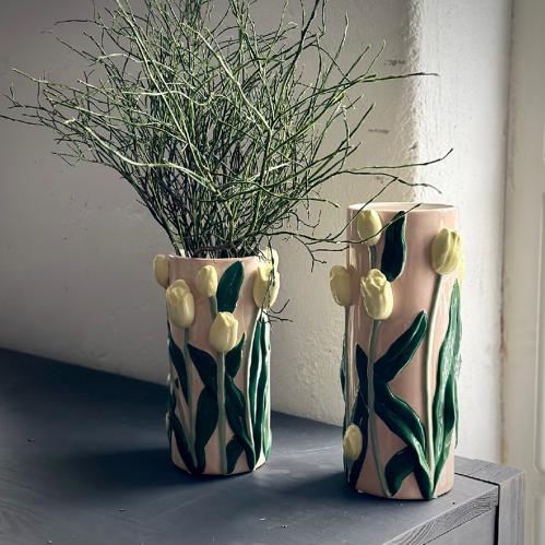 Vas - Botanica - Ljusgul Tulpan - 28,3 x 14,5 cm - www.frokenfraken.se