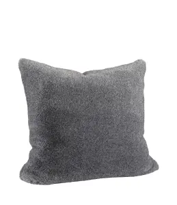 Putetrekk – Carezza – GRÅ – Fuskepels – 60 x 60 cm - www.frokenfraken.se