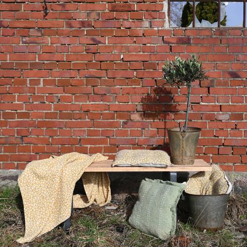 Stolspute Margret - Gul - 45 x 45 cm - www.frokenfraken.se