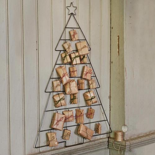 Adventskalender for pakker - Juletre med 24 kroker - B65 x H90 cm - www.frokenfraken.se