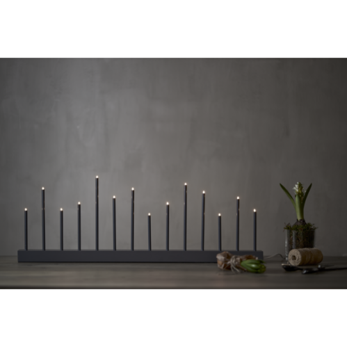 Adventsstake Buzz - Grå - 77 cm - www.frokenfraken.se