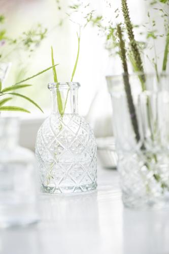 Glasflaske/Lysestake - Krystallglassfølelse - Ø6 x 11 cm - www.frokenfraken.se