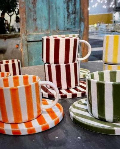 Kopp med fat - Randig - Grön - www.frokenfraken.se