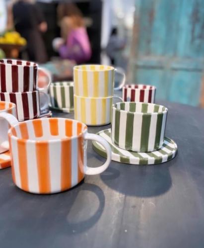 Kopp med fat - Randig - Grön - www.frokenfraken.se