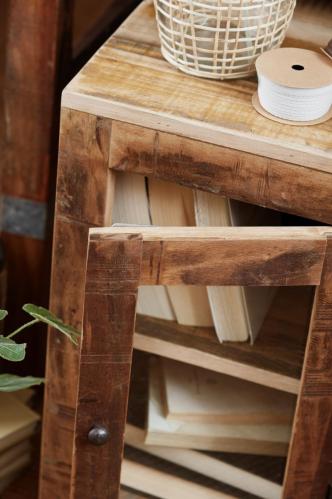 Sidobord - Skåp med glasdørr - Wood - 62 cm - www.frokenfraken.se