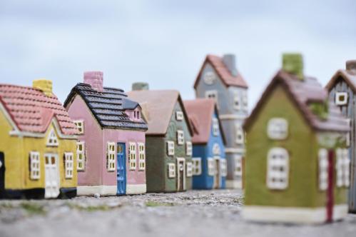 Hus for varmelys - Nyhavn - Gronn brun dor - 16 cm - www.frokenfraken.se