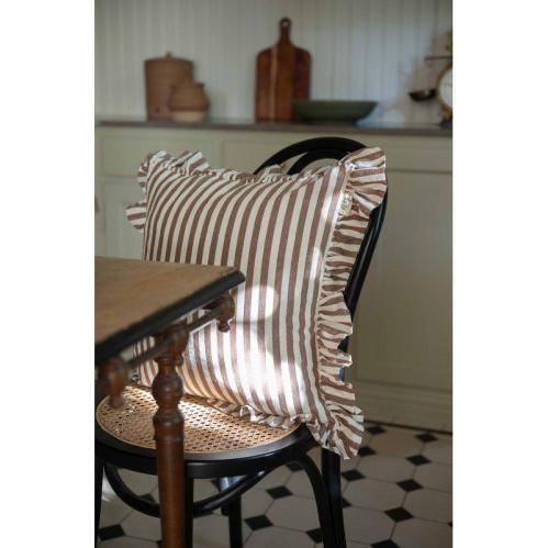 Kuddfodral Volang - Svea Cognac - 45 x 45 cm - www.frokenfraken.se