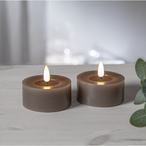 Batterilys - LED Votivlys 7 cm - Flamme Flow - Mullvad - 2 stk - www.frokenfraken.se