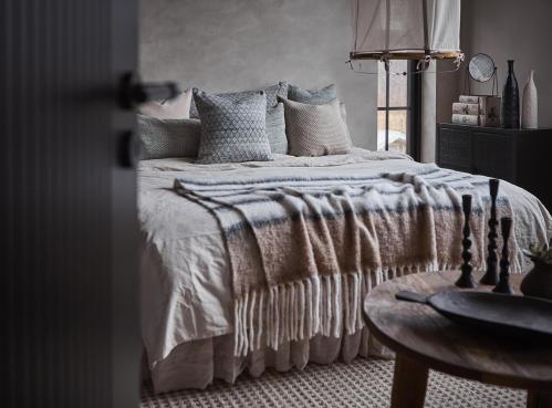 Pledd - Beige/svart/hvit - 160 x 130 cm - www.frokenfraken.se