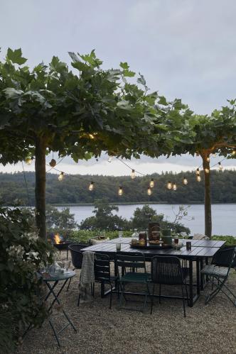 Kafèset - Helo - Mörkgrön - 2 stolar 1 bord - www.frokenfraken.se