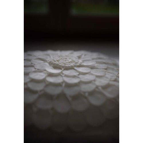 Kuddetrekk - Blomst - Offwhite - 47 x 47 cm - www.frokenfraken.se