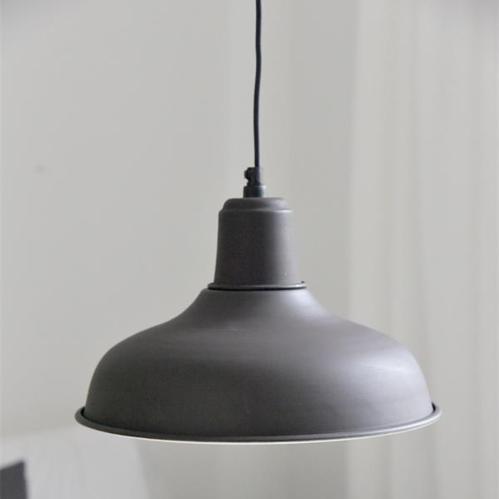 Taklampe - Metall - Matt Svart - 25 x Ø30 cm - www.frokenfraken.se