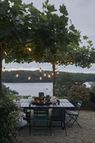 Kafèset - Helo - Mörkgrön - 2 stolar 1 bord - www.frokenfraken.se