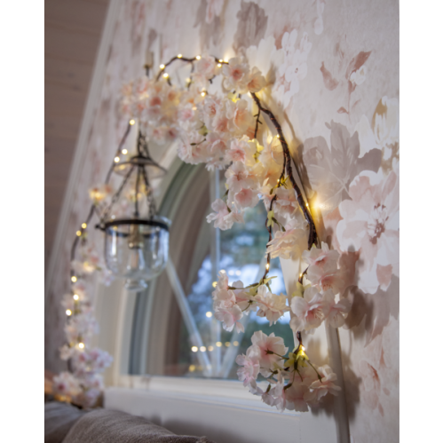 Lyslenke - Kirsebærblomster - Innendørs - 180 cm - www.frokenfraken.se