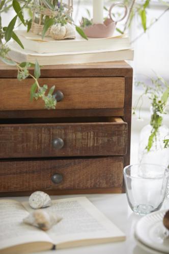 Byrå med 3 lådor - Wood - 30 x 25 cm - www.frokenfraken.se