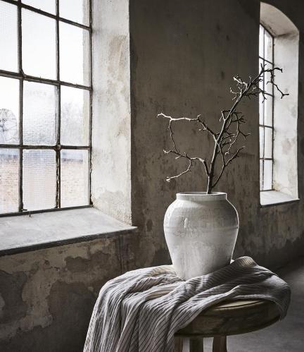 Stripete Bordduk - Elfenben/natur - 220 x 130 cm - www.frokenfraken.se