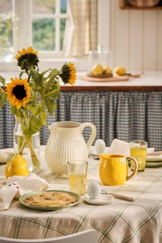 Kanne med håndtak sitron - 14 x 10 cm - www.frokenfraken.se