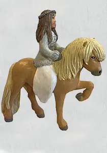 Ridende Alva – Liten figur – 22 cm - www.frokenfraken.se