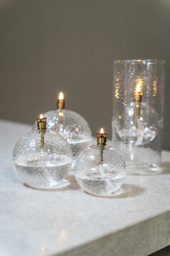 Oljelampe - Hamret Glass - Rund Kule - Messing - Ø13 cm - www.frokenfraken.se