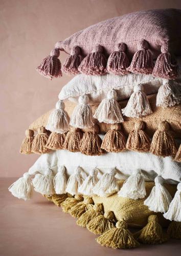 Kuddfodral - Boho med dusk - Pudder - 40 x 60 cm - www.frokenfraken.se