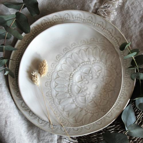 Assiette - Fat - Happiness - 20 x 2,5 cm - Til fordel for Barncancerfonden - www.frokenfraken.se