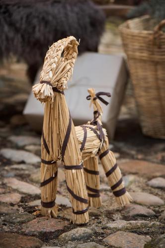 Julbock - Halmbock med bruna band - 43 cm - www.frokenfraken.se