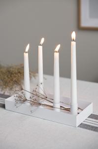 Bordlysestake – SUND – 4 lys magnet – Hvit – 30 cm - www.frokenfraken.se