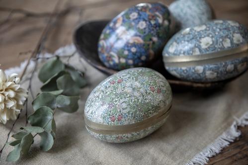 Påskeegg - Golden Lily - William Morris - 15 cm - www.frokenfraken.se