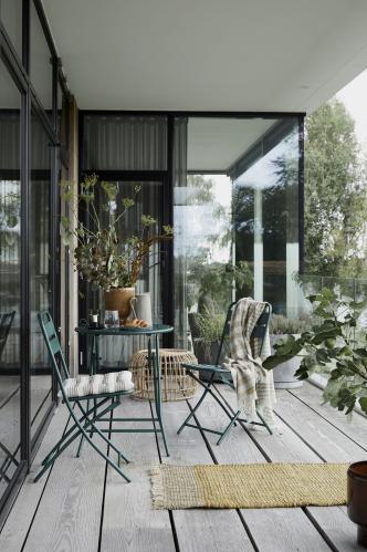 Kafèset - Helo - Mörkgrön - 2 stolar 1 bord - www.frokenfraken.se