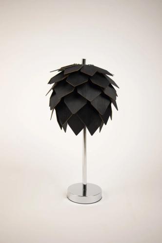 Bordlampe – Cone – Svart – 39 cm - www.frokenfraken.se