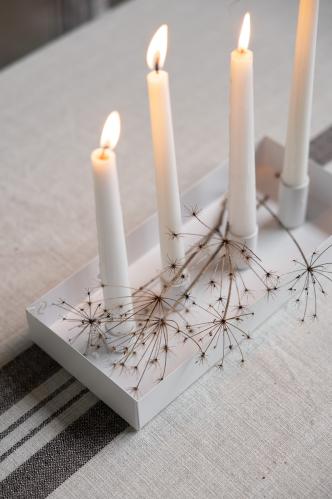 Bordlysestake – SUND – 4 lys magnet – Hvit – 30 cm - www.frokenfraken.se