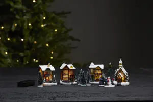 Lyslenke - Liten landsby - Flerfargede hus - 10 cm - www.frokenfraken.se