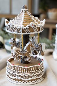 Spilleboks – Karusell – Pepperkake – Ø12 x 22 cm - www.frokenfraken.se