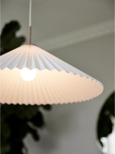 Dora - Taklampe - Hvit - Ø60 x 20 cm - www.frokenfraken.se