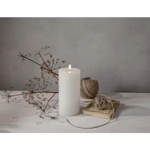 Batterilys - Hvit - LED Blokklys - Flamme Flow - Stor - Ø 10 x 22,5 cm - Timer - www.frokenfraken.se