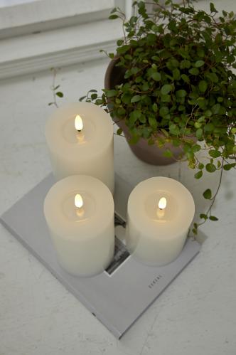 Batterilys - Blokklys Voks - Flamme - 15 x Ø 7,5 cm - Timer - www.frokenfraken.se