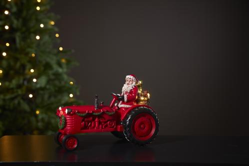 Tomte i rød traktor - 20 cm - www.frokenfraken.se