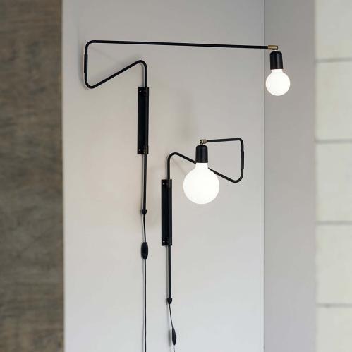 Vegglampe - Swing - Svart - 35 cm - www.frokenfraken.se