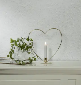 Stående lyssirkel - Hjerte - Messing - Batteridrevet flamme lys - Ø28 cm - www.frokenfraken.se