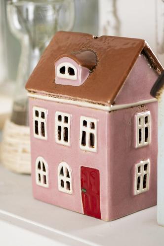 Lyslykt - Hus - Nyhavn - Rosa - 15,5 cm - www.frokenfraken.se