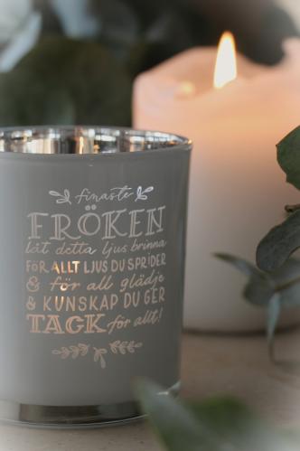 Maja Lykta - Kära Fröken - 7 x 8 cm - Till förmån för Barncancerfonden - www.frokenfraken.se