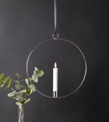 Hengende lyssirkel - Sølv - Batteridrevet flammeffektlys - 30 cm - www.frokenfraken.se