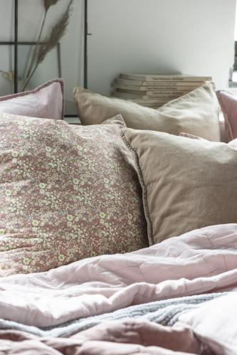 Overkast - Dobbeltseng - Rose Shadow - 240 x 240 cm - www.frokenfraken.se