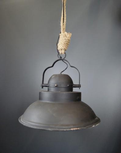 Taklampe - Industri med tau - 49 x 42 cm - www.frokenfraken.se