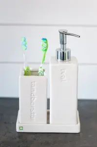 Badrum - "Såpe & tannbørste" - Hvit - www.frokenfraken.se