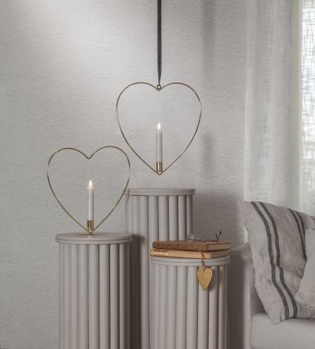 Stående lyssirkel - Hjerte - Messing - Batteridrevet flamme lys - Ø28 cm - www.frokenfraken.se